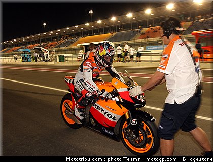 motogp_dovizioso_06_qatar_2010.jpg