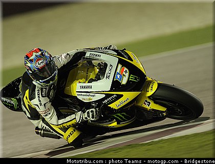 motogp_edwards_02_qatar_2010.jpg