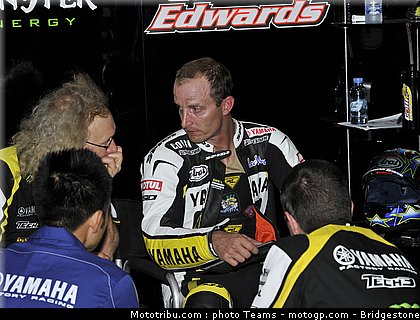 motogp_edwards_07_qatar_2010.jpg