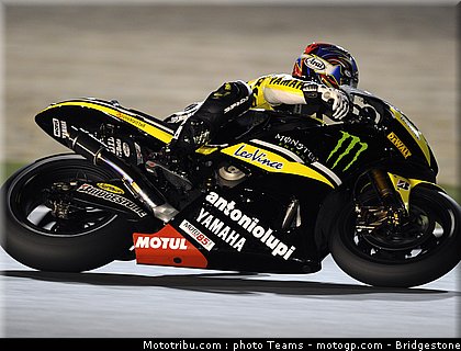 motogp_edwards_08_qatar_2010.jpg