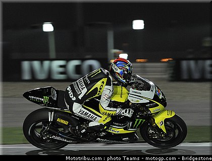 motogp_edwards_14_qatar_2010.jpg