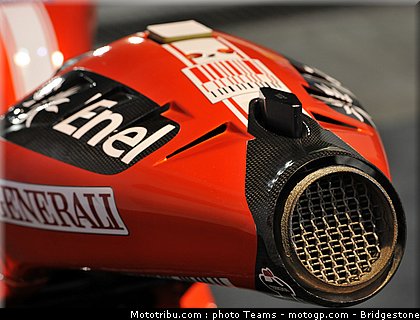 motogp_hayden_08_qatar_2010.JPG