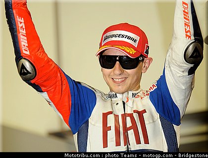 motogp_lorenzo_05_qatar_2010.jpg