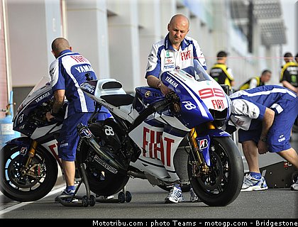 motogp_lorenzo_16_qatar_2010.jpg