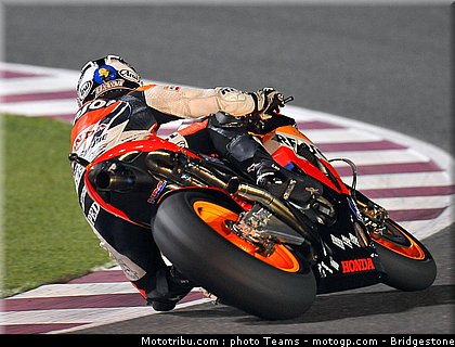 motogp_pedrosa_22_qatar_2010.jpg