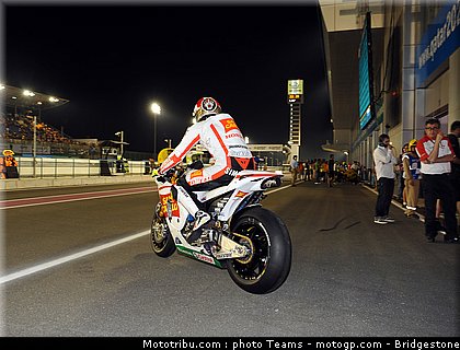 motogp_simoncelli_02_qatar_2010.jpg