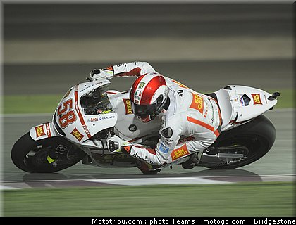 motogp_simoncelli_08_qatar_2010.jpg