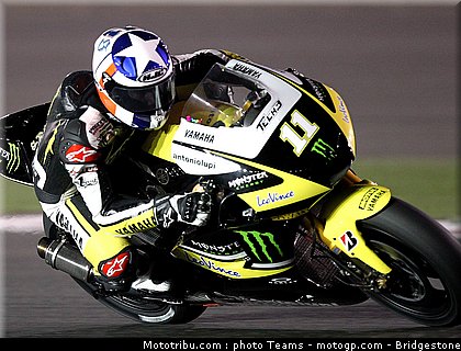 motogp_spies_02_qatar_2010.jpg