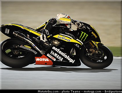 motogp_spies_04_qatar_2010.jpg