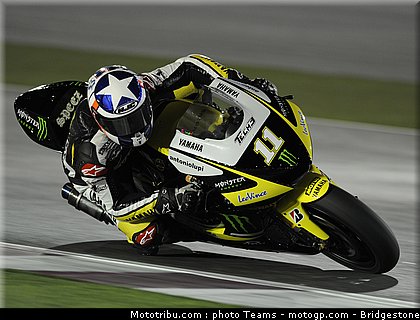 motogp_spies_08_qatar_2010.jpg