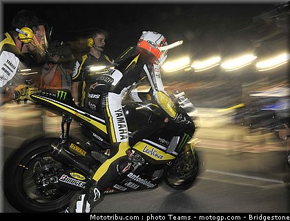 motogp_spies_09_qatar_2010.jpg