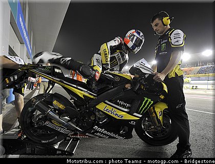 motogp_spies_15_qatar_2010.jpg