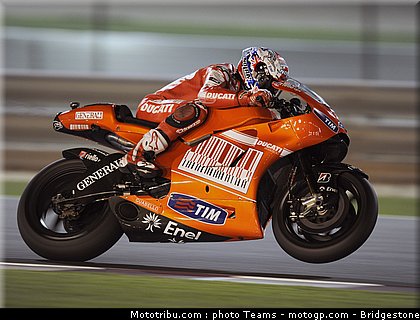 motogp_stoner_19_qatar_2010.jpg