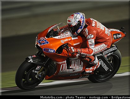 motogp_stoner_22_qatar_2010.jpg