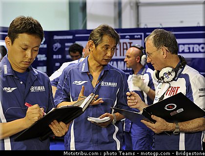 motogp_yamaha_2_qatar_2010.jpg