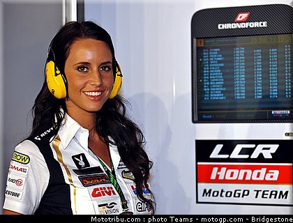 pitbabe_motogp_qatar_2010_02.jpg
