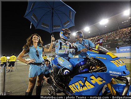 pitbabe_motogp_qatar_2010_16.jpg