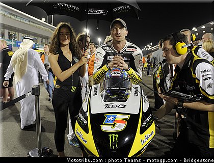 pitbabe_motogp_qatar_2010_22.jpg