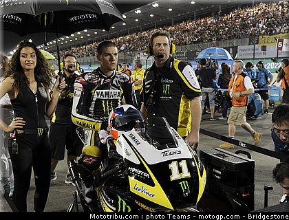 pitbabe_motogp_qatar_2010_23.jpg