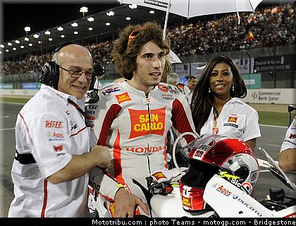 pitbabe_motogp_qatar_2010_29.jpg