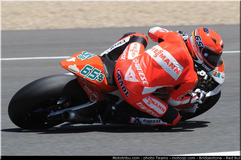 moto2_bradl_11_jerez_2010