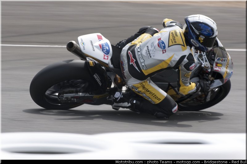 moto2_luthi_4_jerez_2010
