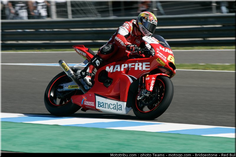 moto2_simon_02_jerez_2010