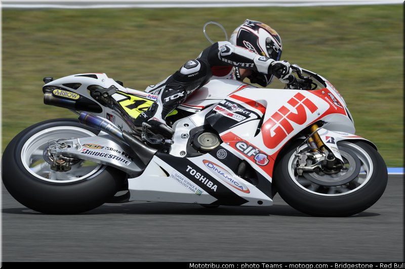 motogp_depuniet_09_jerez_2010