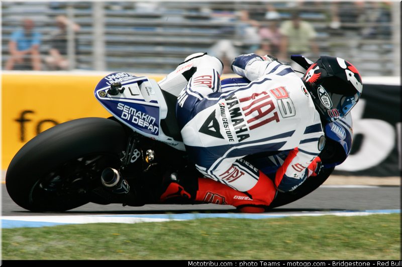 motogp_lorenzo_02_jerez_2010