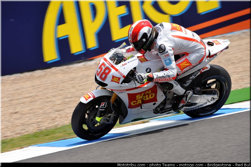 motogp_simoncelli_03_jerez_2010