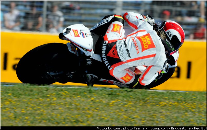 motogp_simoncelli_17_jerez_2010