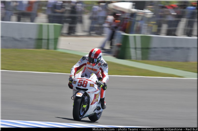 motogp_simoncelli_27_jerez_2010