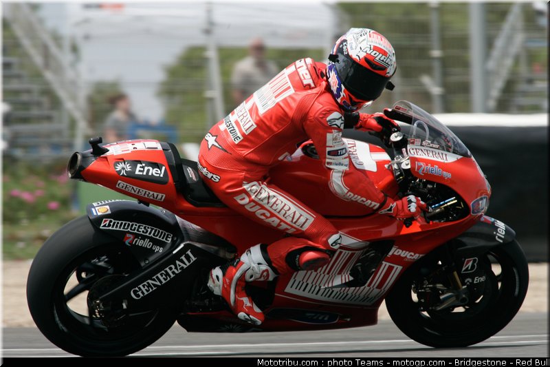 motogp_stoner_05_jerez_2010