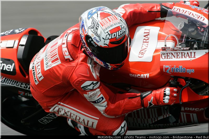 motogp_stoner_06_jerez_2010