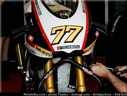 moto2_aegerter_05_jerez_2010.jpg