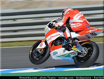 moto2_bradl_08_jerez_2010.jpg