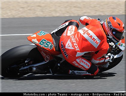 moto2_bradl_11_jerez_2010.jpg