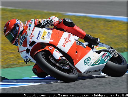 moto2_bradl_12_jerez_2010.jpg