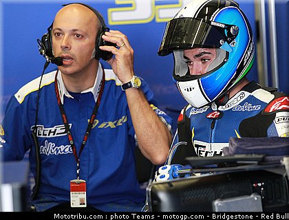 moto2_derosa_06_jerez_2010.jpg
