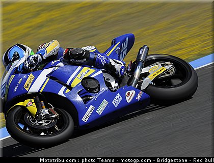 moto2_derosa_16_jerez_2010.jpg