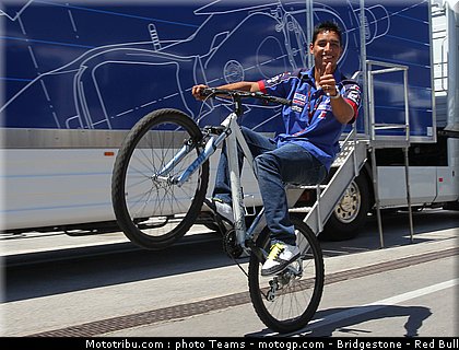 moto2_hernandez_1_jerez_2010.jpg