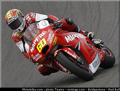 moto2_simon_13_jerez_2010.jpg