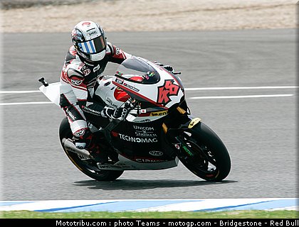 moto2_tomizawa_07_jerez_2010.jpg