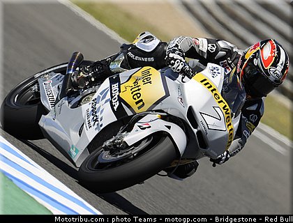 motogp_aoyama_2_jerez_2010.jpg