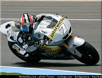 motogp_aoyama_4_jerez_2010.jpg