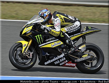 motogp_edwards_05_jerez_2010.jpg