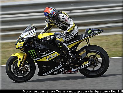 motogp_edwards_11_jerez_2010.jpg
