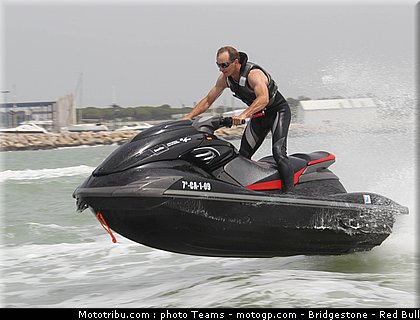 motogp_edwards_14_jerez_2010.jpg