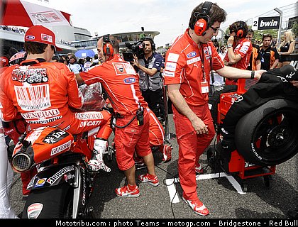 motogp_hayden_01_jerez_2010.jpg