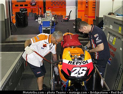 motogp_honda_07_jerez_2010.jpg